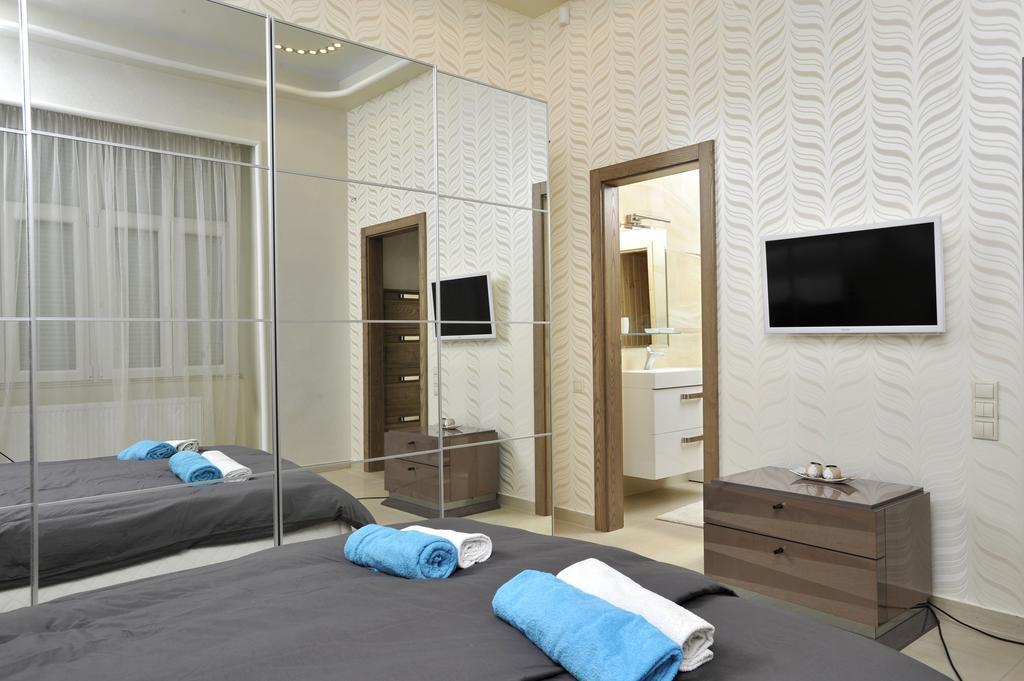 Basilica Grand Luxury In The Historic Center Apartment Budapest Room photo