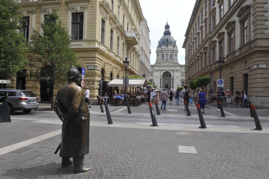 Basilica Grand Luxury In The Historic Center Apartment Budapest Room photo